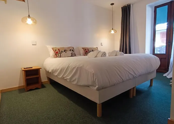 Le Savoyard Hotel